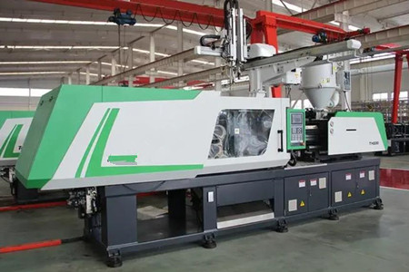 果筐注塑機(jī)大概賣多少錢一臺(tái)？幾萬到幾十萬不等！