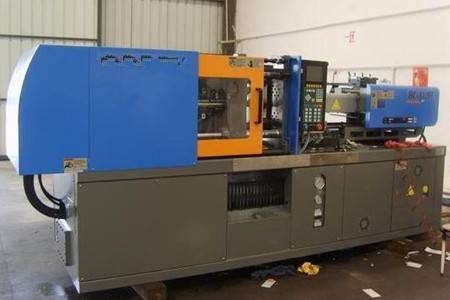 果筐注塑機(jī)廠家如何選擇比較好？需重視這些因素！