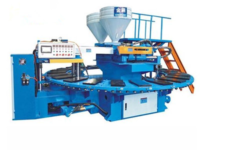 選擇混雙色注塑機廠家時應(yīng)該注意哪些問題呢？