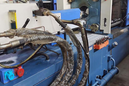 采購二手注塑機(jī)時需要注意哪些？掌握這幾點幫你避開采購誤區(qū)